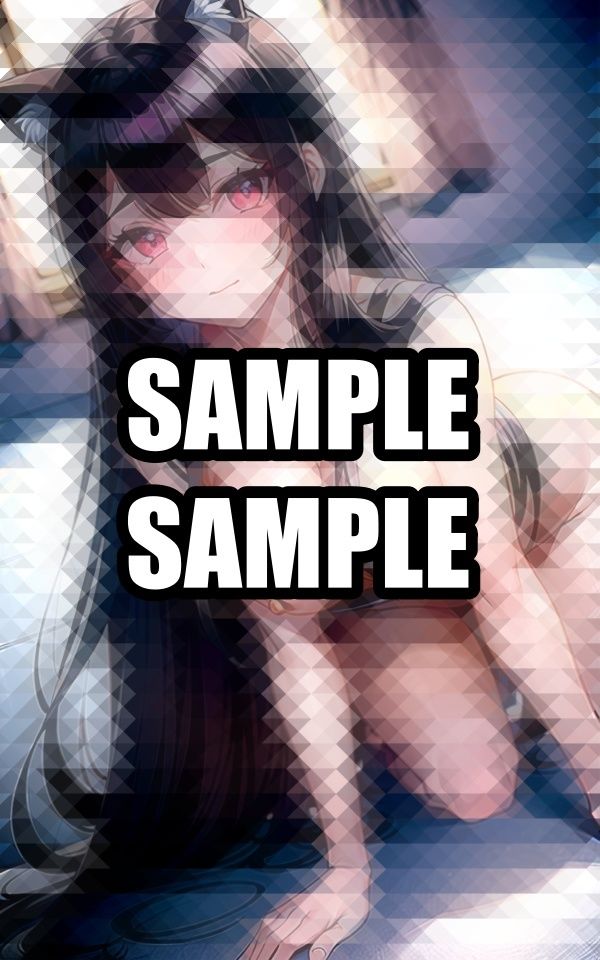 黒髪の猫系女子がこちらを見てくる